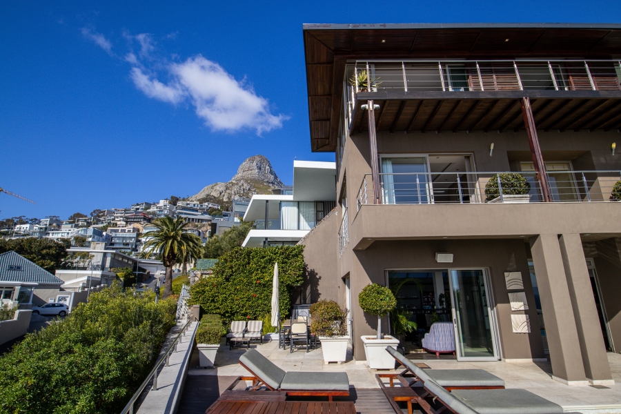 6 Bedroom Property for Sale in Bantry Bay Western Cape